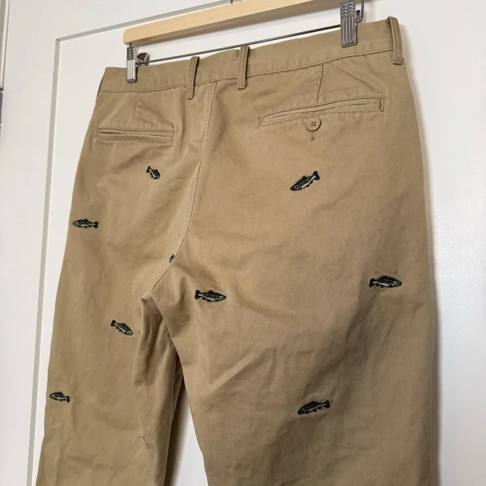 J Crew The Sutton Chino Pants Mens 33x32 Tan Straight Embroidered Fish Cotton